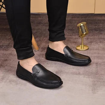 Мужская модная обувь на плоской подошве в итальянском стиле, лоферы для отдыха, повседневная модельная обувь из натуральной кожи, обувь для вождения